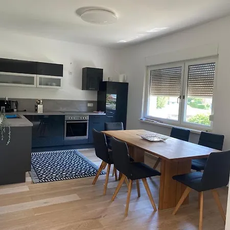 Apartman Mit Parkblick *