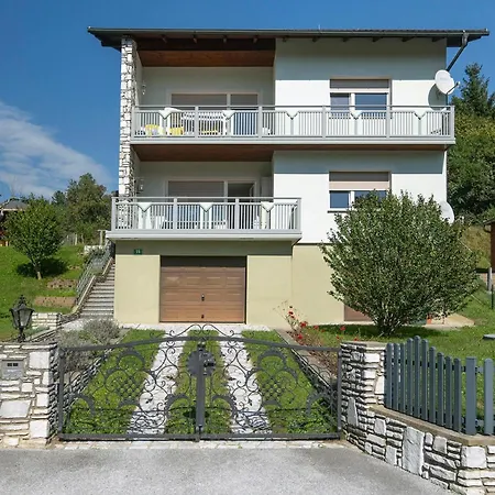 Apartman Mit Parkblick *