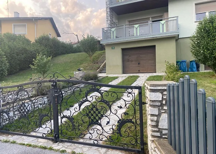 Апартаменты Mit Parkblick Граткорн